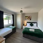 Newcastle Townhouse شقة غالواي