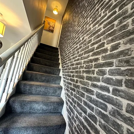 Newcastle Townhouse شقة