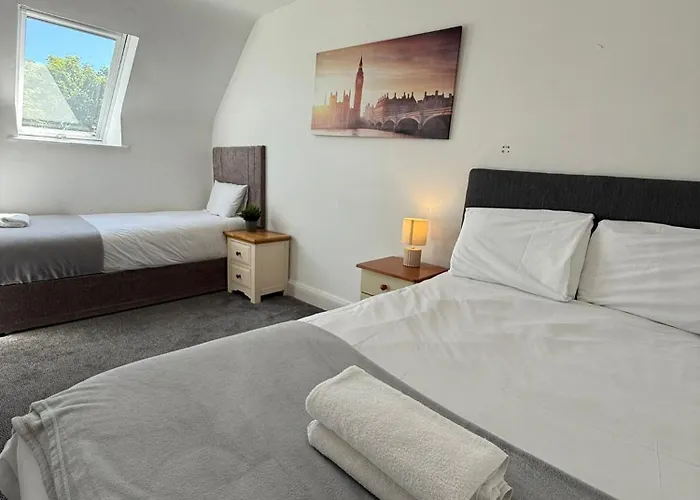 Newcastle Townhouse *